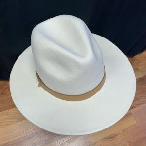 Lack Of Colors Cream Hat - Size Small